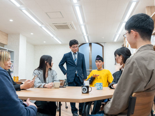 特長② オンラインもリアルも「対話」重視